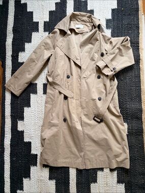 Small Z Supply Women's Tan Trench Coat with Belt
